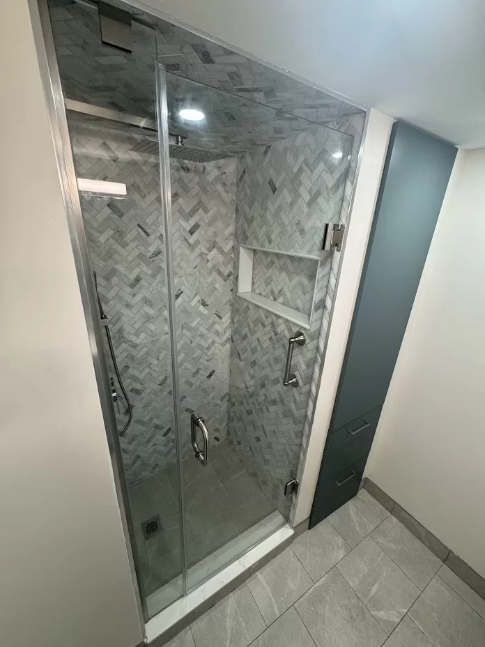 Coxwell Avenue bathroom after 1