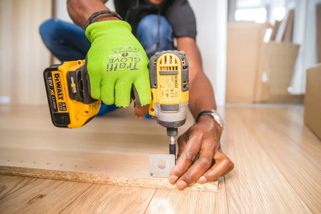 working holding drill to floor