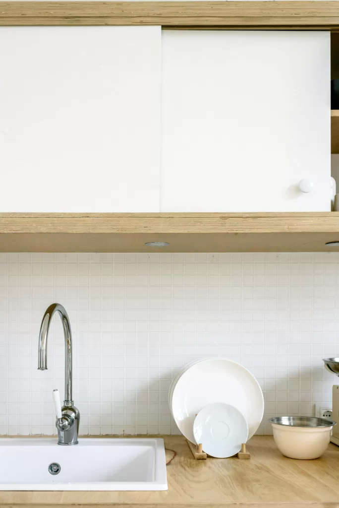 Awkward kitchen sink layout from older days