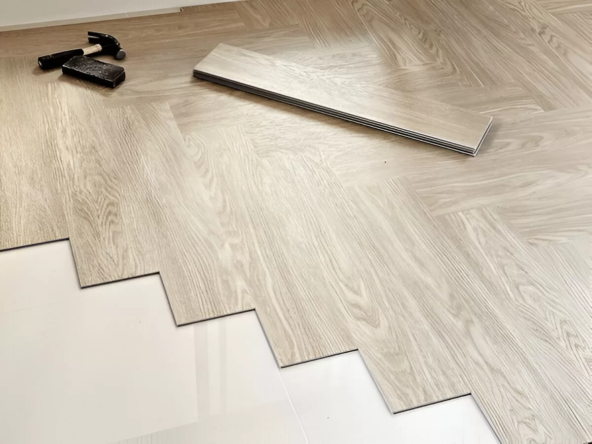 Scratch‑resistant waterproof LVP flooring in a pet‑friendly Toronto home.