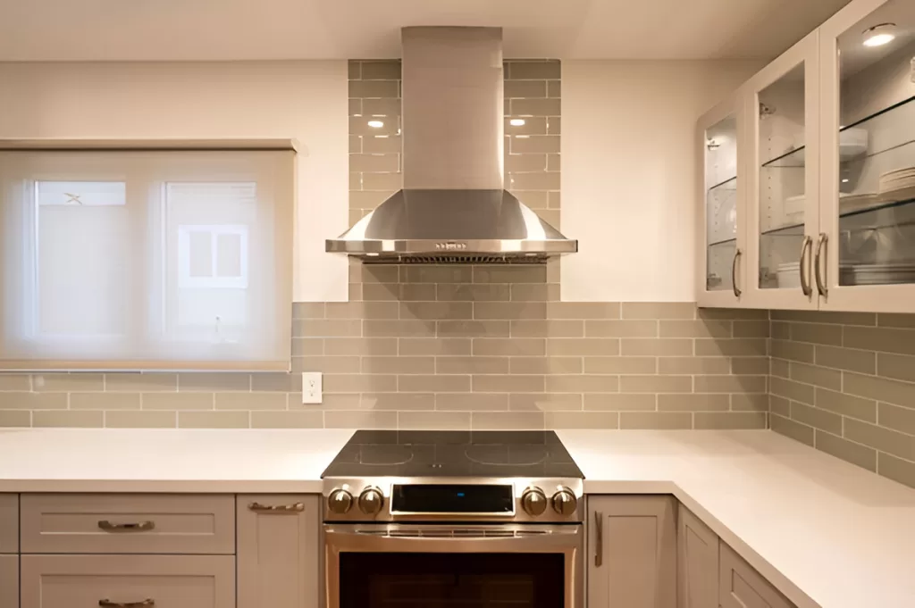 Common kitchen hood used in Toronto renovations.