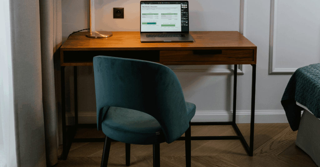 task lighting in a Toronto bedroom