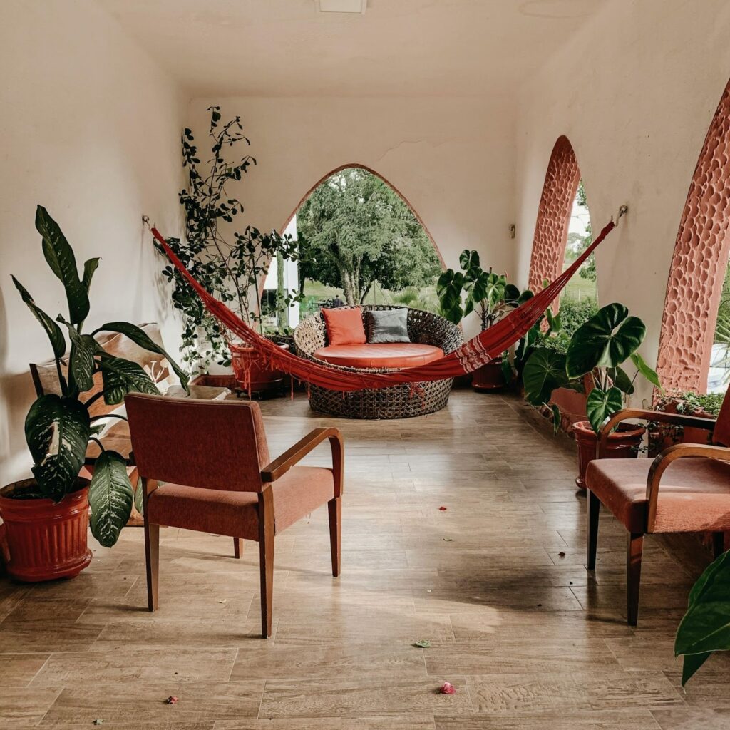 Toronto biophilic living room