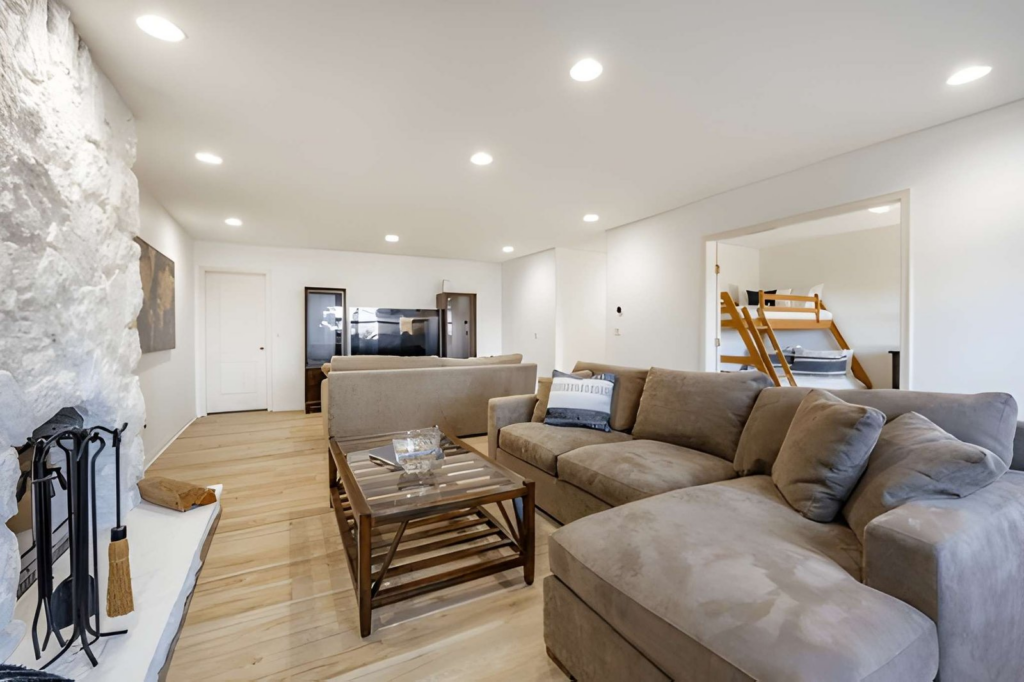 basement renovation services image 2 - modern living area